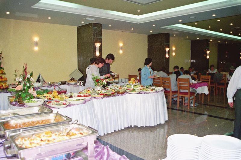 Kayhanbey Hotel Кушадасъ Екстериор снимка